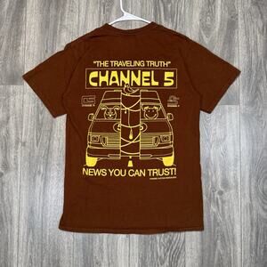 Channel 5 News Graphic T-Shirt Unisex Sz M The Traveling Truth Andrew Callaghan